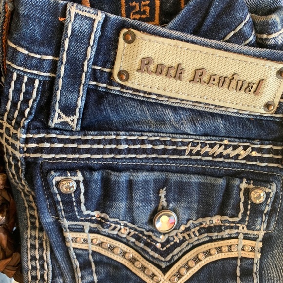 Rock Revival Jeans - Picture 2 of 2